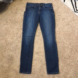 blue skinny jeans